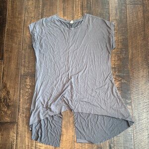 Wishlist Gray Asymmetrical Short Sleeve Tee